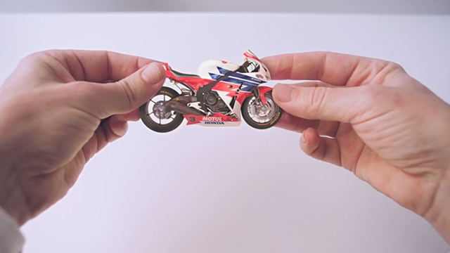 HONDA "HANDS"<br /><br />
TVC 2:00 HONDA "HANDS"<br /><br />
TVC 2:00