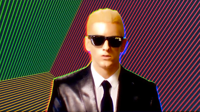 EMINEM "RAP GOD"<br />
Music video 6:10 EMINEM "RAP GOD"<br />
Music video 6:10