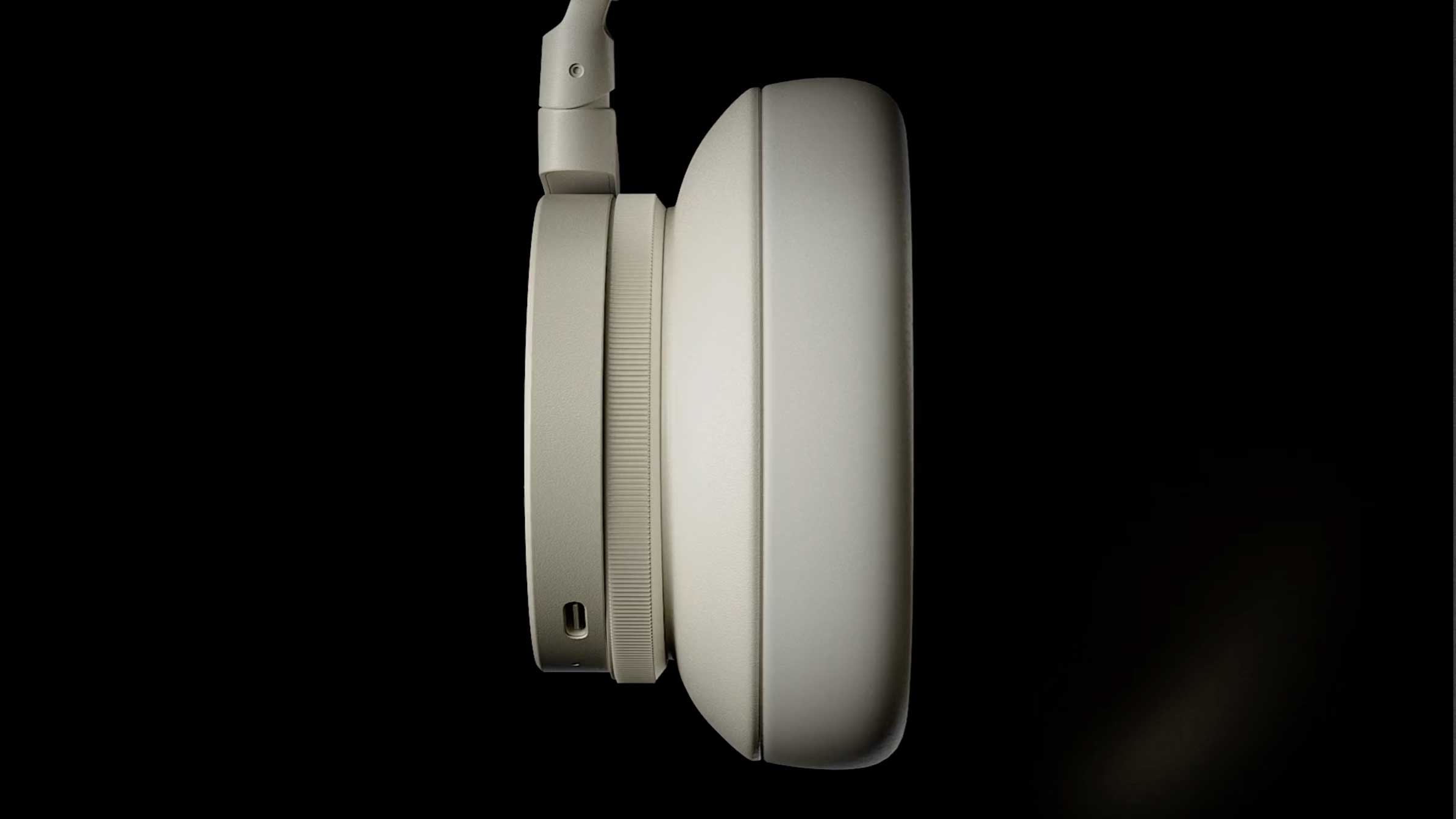 Bang & Olufsen Beoplay H95 Pitch by Reframe Studio | STASH MAGAZINE