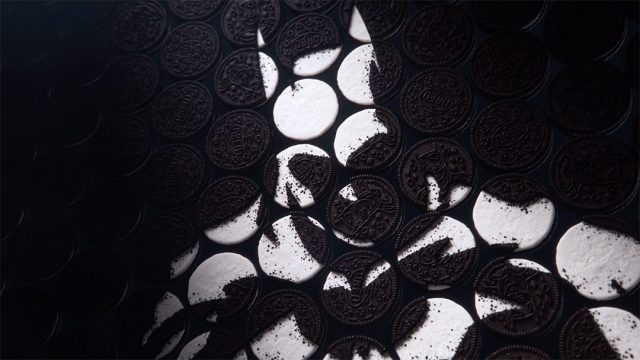 Oreo vs. The Batman Courtesy of Hans-Christoph Schultheiss and Sehsucht