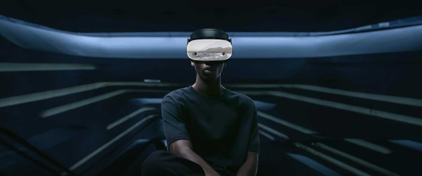 Samsung HMD Odyssey Aleksandr Smirnov The Ciners | STASH MAGAZINE