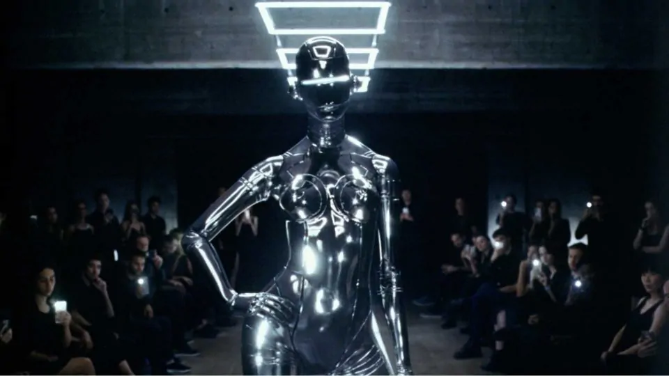 Cupra Seven Seconds Glassworks | STASH MAGAZINE