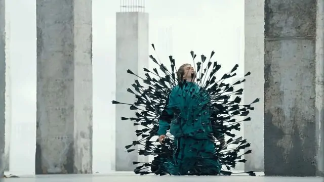 Suzie & Leo Get to the Point in Yung Lean 